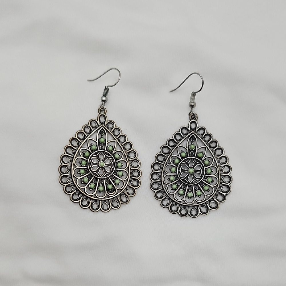 Elegant Green and Silver Filigree Dangle Earrings
